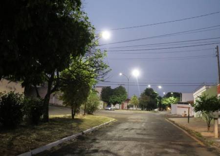 Termina troca de Iluminao nos bairros  Nova Marlia e Maria Anglica Matos 